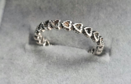 Pandora Band Of Hearts Ring Size 