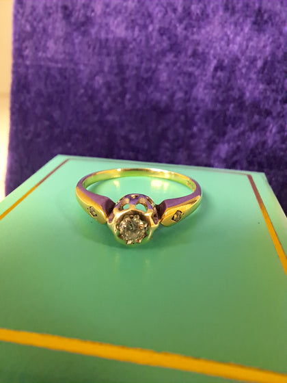 9ct Gold Ring - 1.54g - Size L - Great Yarmouth