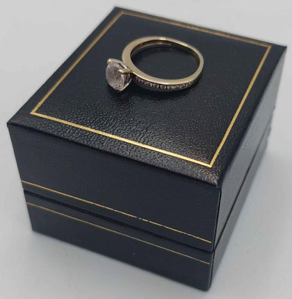 9ct yellow gold engagement ring with white stones 1.6g Boxed size K hallmarked