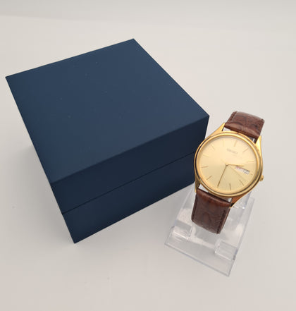Seiko 7N43-8A vintage Quartz Dress Watch with leather strap BOXED