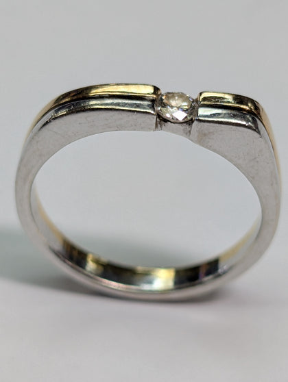 18ct  Duel White/Yellow Gold Off Set Diamond Ring