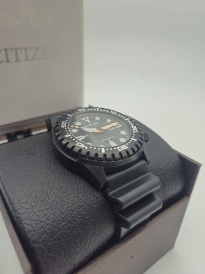 Citizen 8200 Automatic Divers Watch