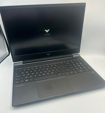 HP 15-FB0020/Ryzen 5 5600H/16GB RAM/256GB SSD/RX 6500M/15