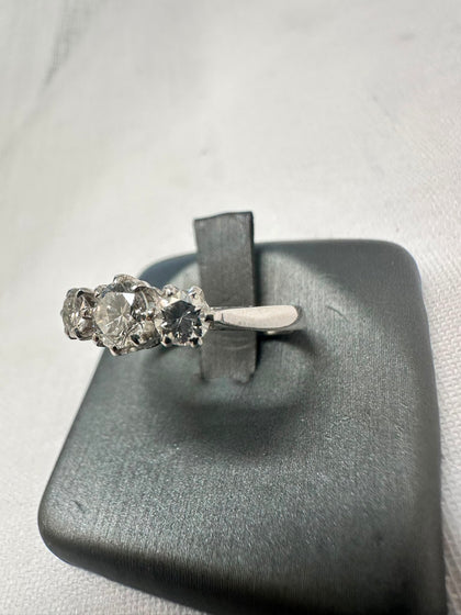 18ct White Gold 3 Gem Ring - Size N