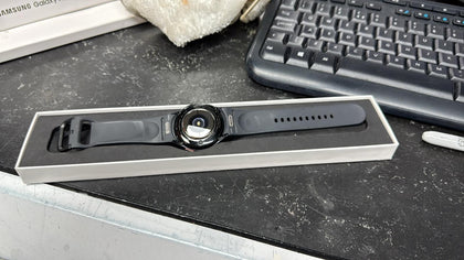 Galaxy Watch6 (Bluetooth, 40mm) Graphite