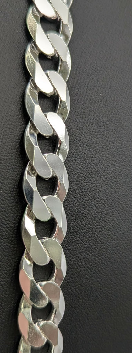 925 SILVER HALLMARKED, CURBED CHAIN WITH NO PENDANT, 24