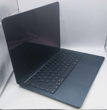 MacBook Air 16,12/M4 (10-CPU 8-GPU)/16GB RAM/256GB SSD/13