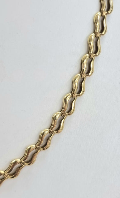 9ct Gold Wavy Link chain 17