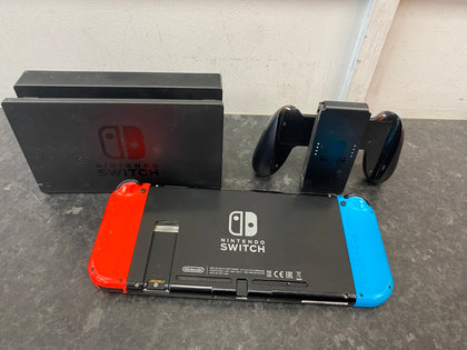 NINTENDO SWITCH LEIGH STORE