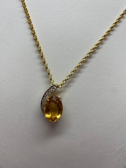 9ct gold necklace with citrine stone