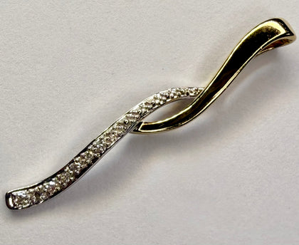 9ct White & Yellow Gold Diamond Pendant