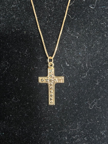 Gold Necklace with cross 375 9ct 2.5G 20'' in Length