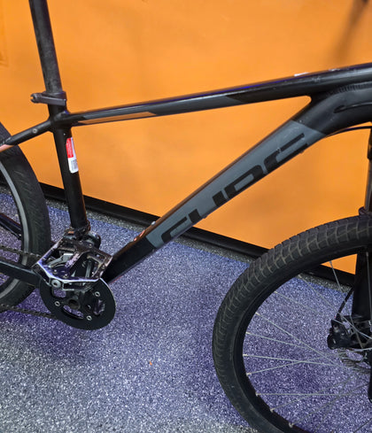 **Spares or Repairs** Cube Attention SL Hardtail Mountain Bike 2017 Black/Flash Orange **Collection Only**