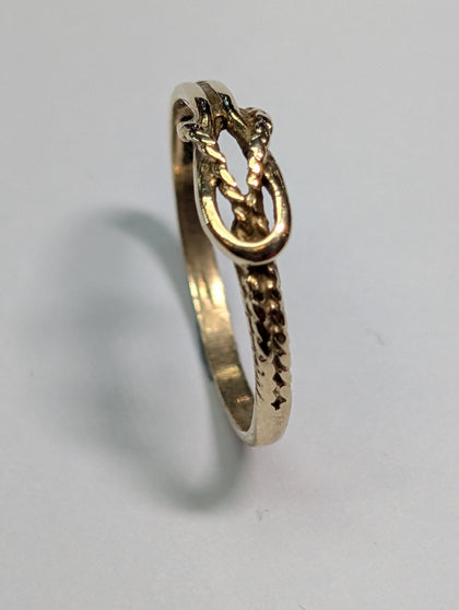 9CT GOLD (KNOT)  RING PRESTON STORE