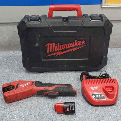 Milwaukee C12 PC (12v) 18-28mm Pipe Cutter