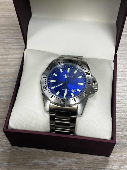 Accurist 7347 Mens Blue Sports Watch