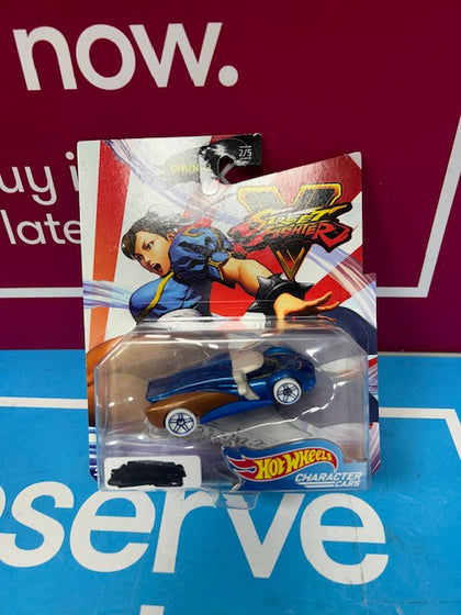 Hot Wheels GJJ32 Street Fighter V Character Cars Chun-Li 2/5.