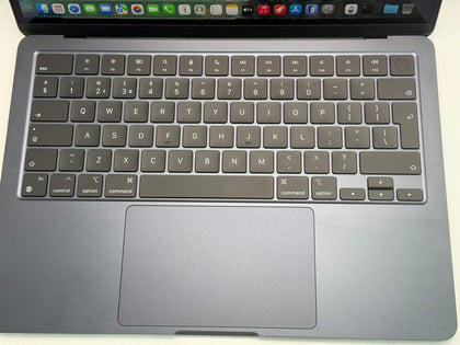 Apple MacBook Air 14,2, 13