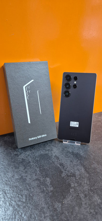 Samsung Galaxy S25 Ultra 256GB Titanium Black **OPENED IN-STORE**
