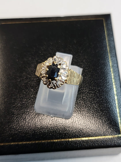 9ct Yellow Gold Ring with Blue and Clear Stones - Size M - 3.11g total - Hallmarked