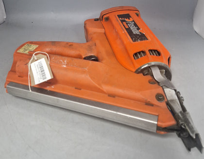 PASLODE IM350 90CT FIRST FIX GAS NAIL GUN. with case *collection only*.