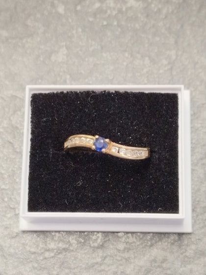 Blue stone 9ct ring Size M