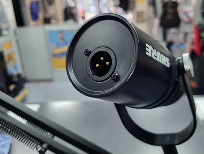 MV7X - XLR Podcast Microphone - With Boom Arm
