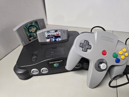 Nintendo 64 + rumble pack + one controller + 2 games