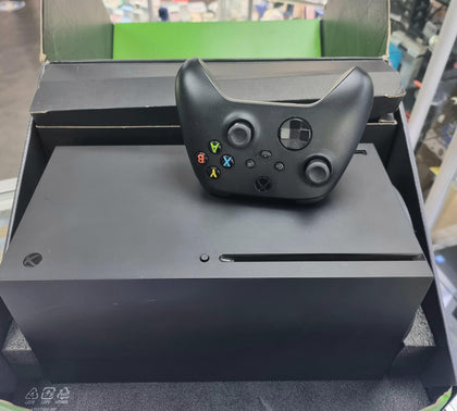 Xbox Series X Boxed + Game