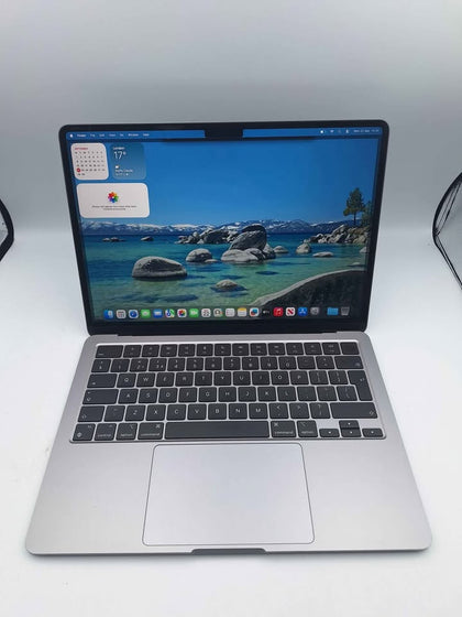 MacBook Air 14,2 2022 A2681 - M2 Chip (8-CPU 10-GPU) - 16GB Ram - 512GB SSD - 13
