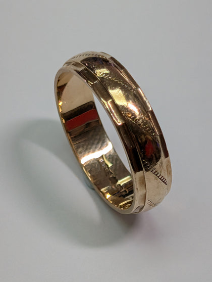 9ct Gold patterned Wedding Band Ring