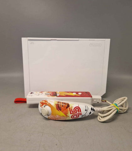 Nintendo Wii Console - With Controller And Nunchuck