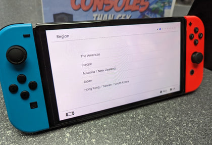 NINTENDO OLED SWITCH.