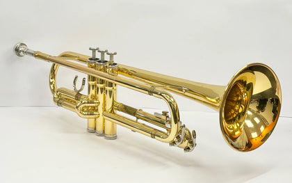 Yamaha YTR2300 Trumpet with Yamaha hard case