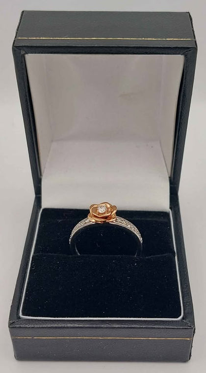 Enchanted Disney fine jewellery rose gold diamond belle dainty rose ring size 9
