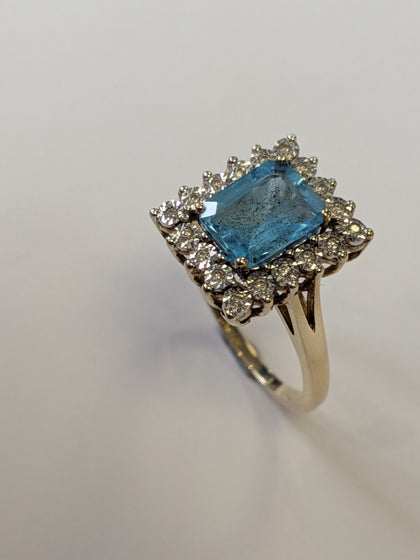 9ct Gold Diamond Ring With Large Blue Stone Size Q