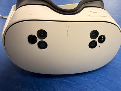 Meta Quest 3S VR Headset (With Controllers) - 128GB