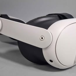 Meta Quest 3 VR Headset (With Controllers) - 512GB