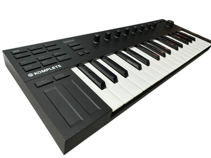 Native Instruments Komplete Kontrol M32 Keyboard