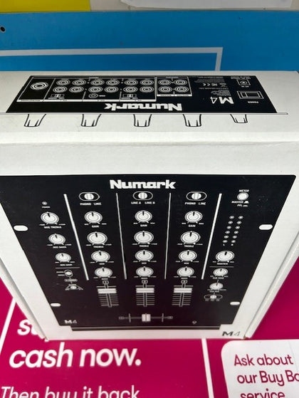 Numark M4 - 3-Channel Scratch Dj Mixer