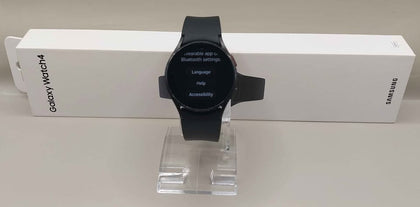 Samsung Galaxy watch 4 (GPS) with strap black 40mm Boxed + charger cable
