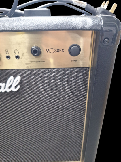 Marshall MG Series MG30CFX Carbon Fiber Combo Guitar Amplifier