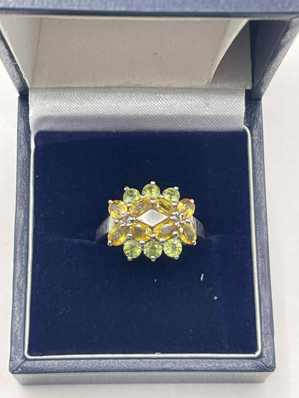 9ct White Gold Ring with Green & Yellow stones