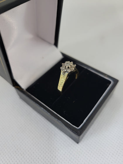 18K Gold (750 Hallmarked), Diamond Ring, 3.95Grams, Size: O (Box Included).