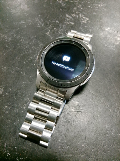 Samsung Galaxy Watch5 Watch with Steel strap