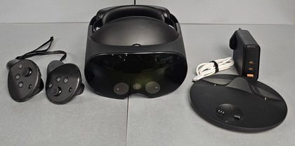 Meta Quest Pro VR Headset (With Controllers) - 256GB + Quest Pro Charging Dock