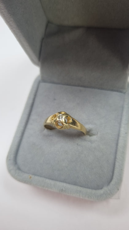 18ct Gold Diamond Ring Size P LEYLAND.