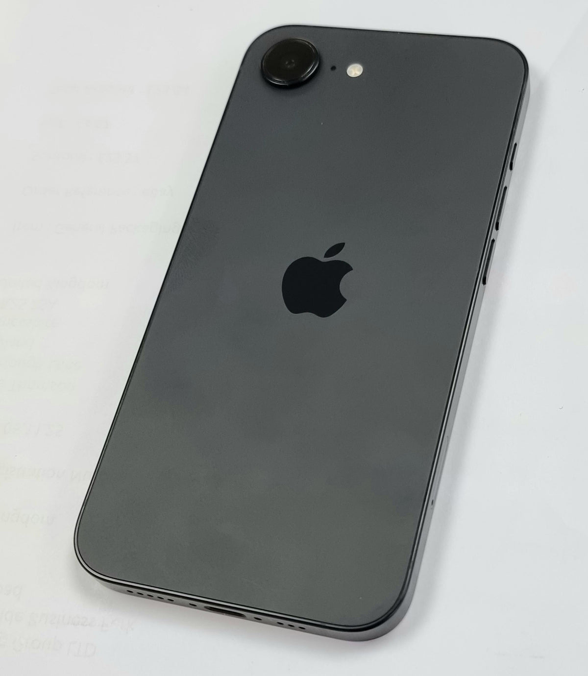 Apple iPhone16e ブラック 128GB Apple iPhone 16e - buy - Gomibo.co.uk