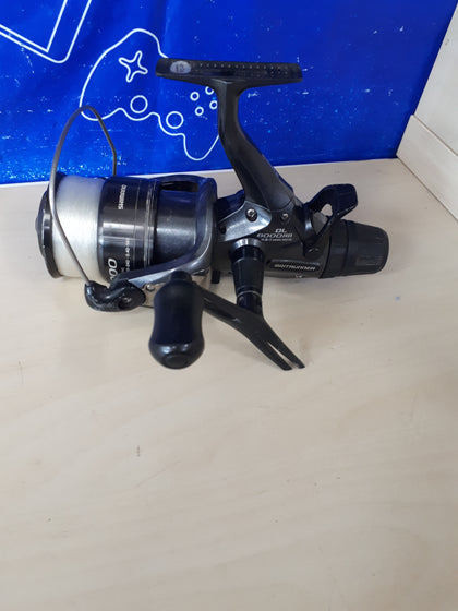 Shimano Baitrunner DL 6000 RB Reel.