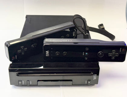 Nintendo Wii Black With Two Controllers